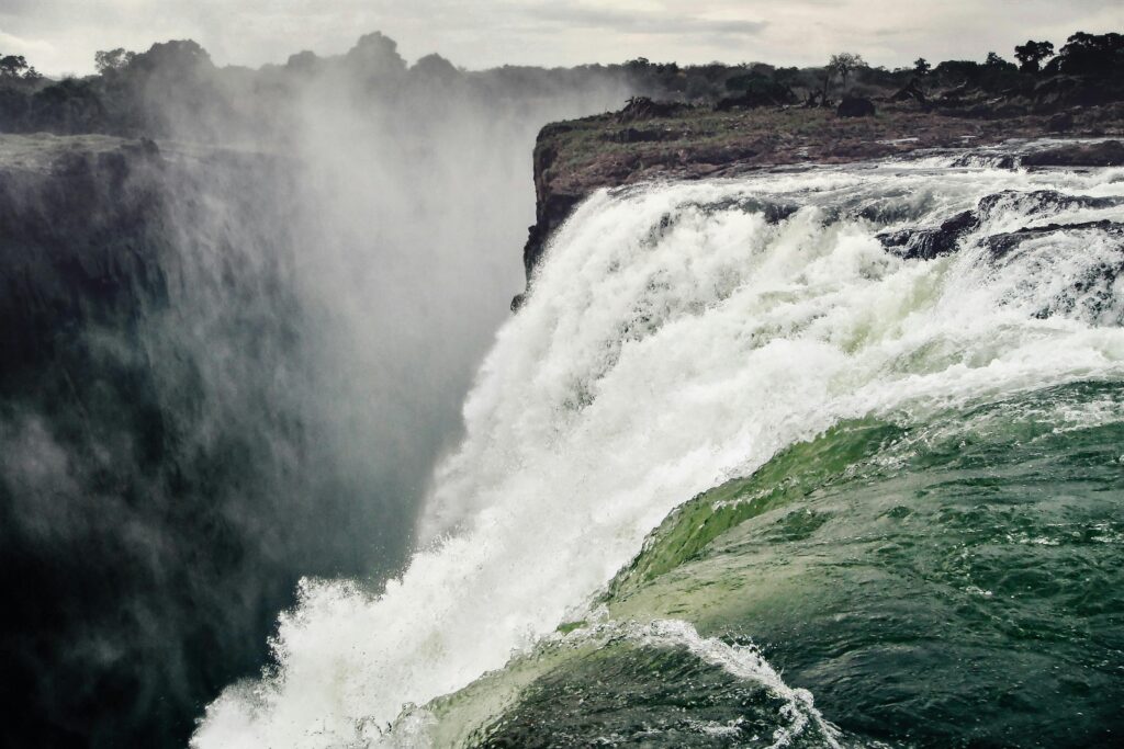 Victoria falls Knife edge view