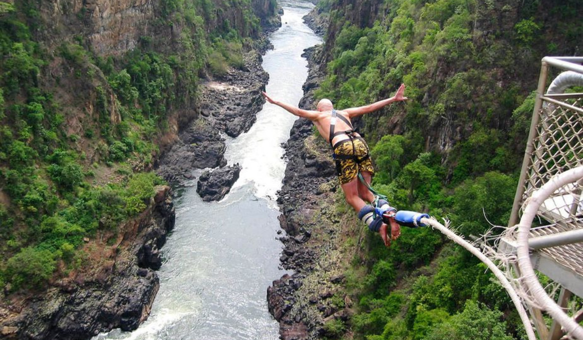 Big air batooka bungee