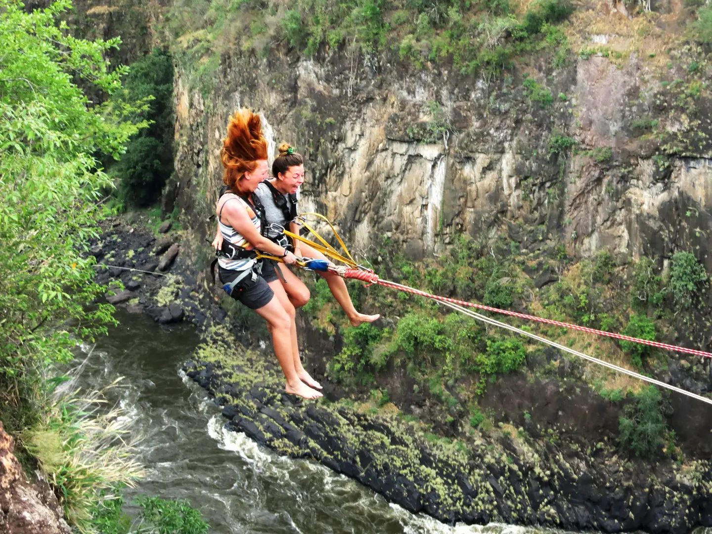 Victoria-Falls-Gorge-Swing